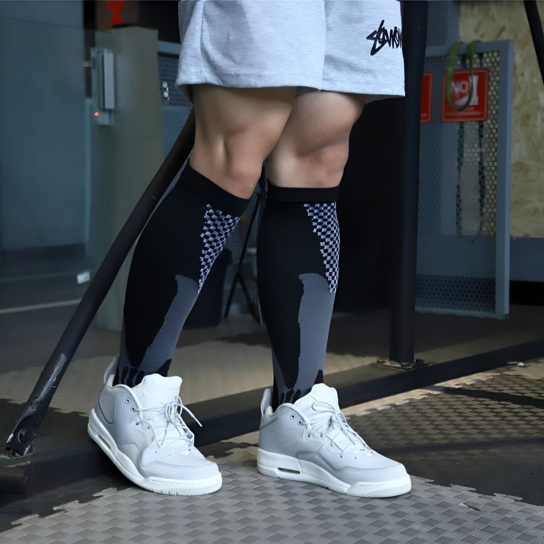 🧦 Say Goodbye to Leg Pain & Swelling – Seurico™ Easy-On Compression Socks